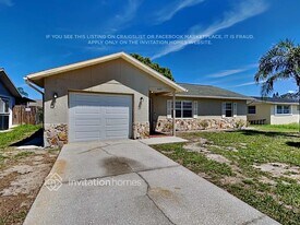 6227 13th Ave in New Port Richey, FL - Building Photo