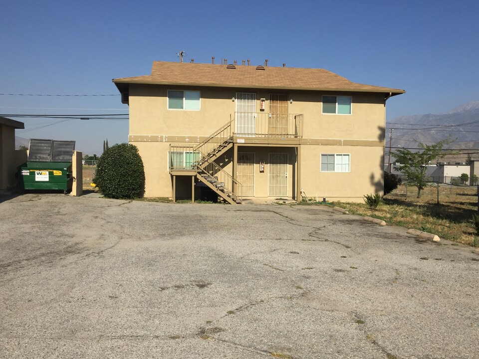 250 N Hargrave St, Unit 4 in Banning, CA - Foto de edificio