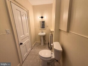 4718 Hazel Ave in Philadelphia, PA - Building Photo - Building Photo