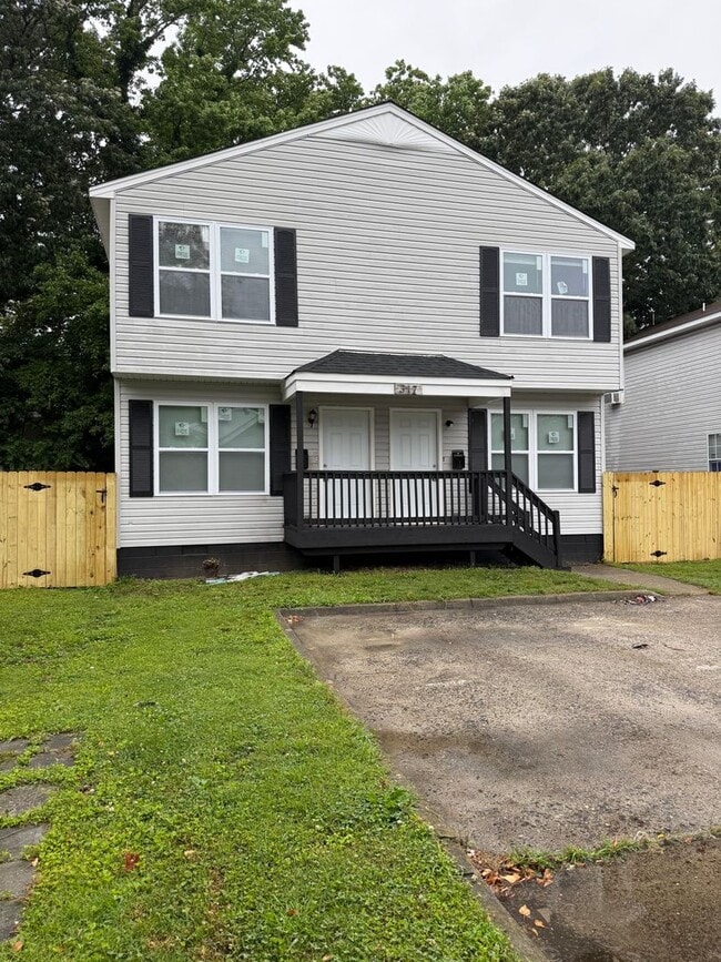 property at 315-317 Roselynn Ln