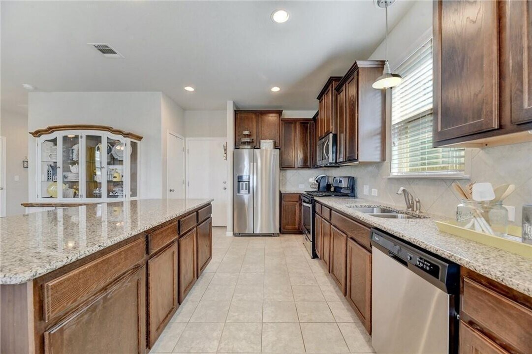 173 Pearl Wy in Buda, TX - Building Photo