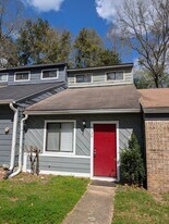 2139 Sandpiper St in Tallahassee, FL - Building Photo