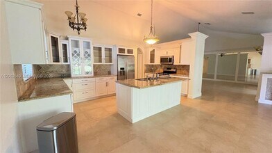 759 NW 161st Ave in Pembroke Pines, FL - Building Photo - Building Photo