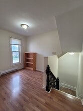 302 W Main St in Grove City, PA - Building Photo - Building Photo