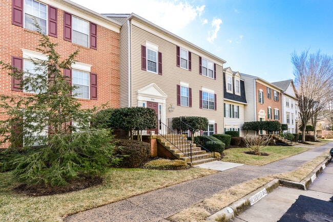 9330 Caspian Way in Manassas, VA - Building Photo - Building Photo