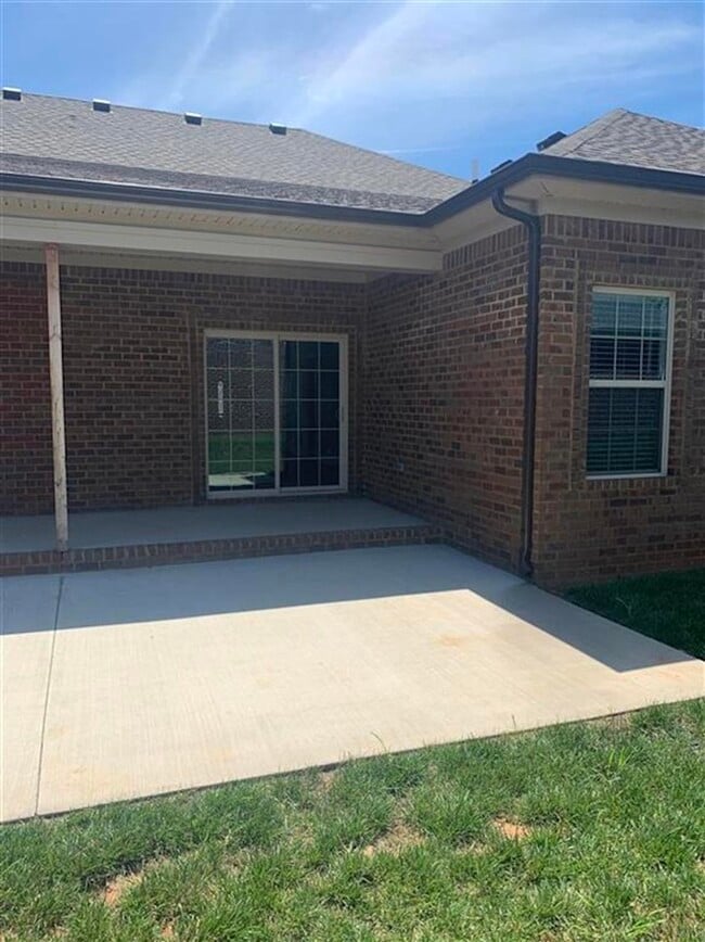 1114 Springfield Blvd in Bowling Green, KY - Building Photo - Building Photo
