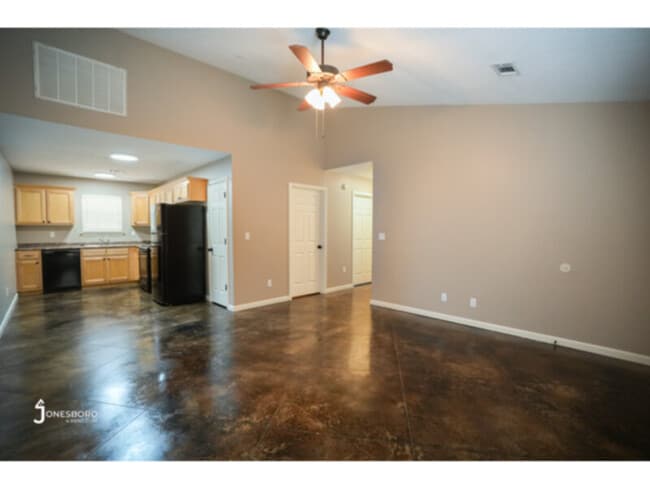 2208 Hurst Ln in Jonesboro, AR - Building Photo - Building Photo