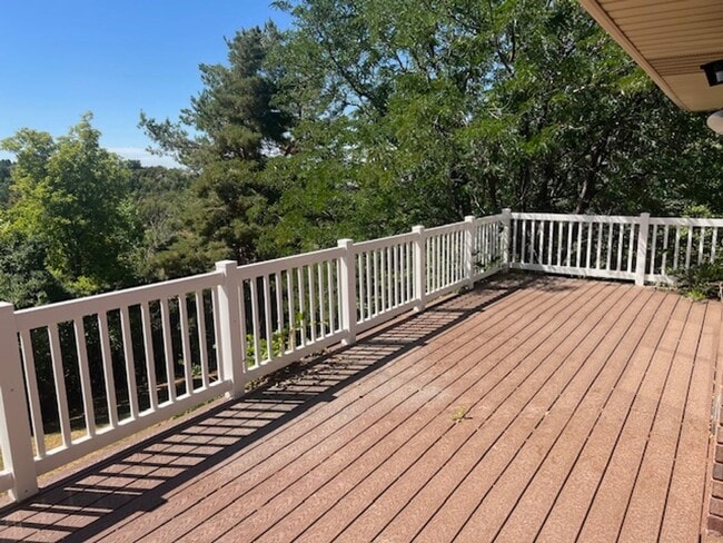 1676 Whispering Oaks Dr in Ogden, UT - Building Photo - Building Photo