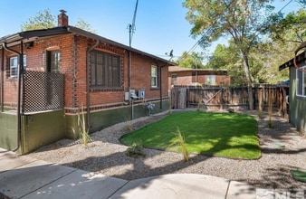 609 W 11th St, Unit UnitA in Reno, NV - Building Photo - Building Photo