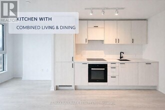 1 Quarrington Ln in North York, ON - Building Photo - Building Photo