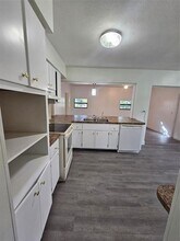 3951 NW 36th Ave in Lauderdale Lakes, FL - Building Photo - Building Photo