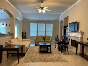 5023 Logans Landing Ln in Katy, TX - Building Photo - Building Photo