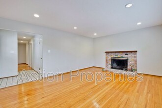 1650 Goldfinch Way in Sunnyvale, CA - Building Photo - Building Photo