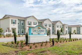 Las Colinas Townhomes in Foley, AL - Building Photo - Building Photo