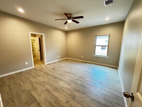 7745 Swiftwater Ln in Houston, TX - Building Photo - Building Photo