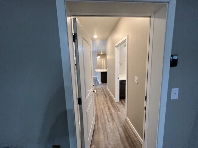 4460 S 26th St in Greenfield, WI - Building Photo - Building Photo