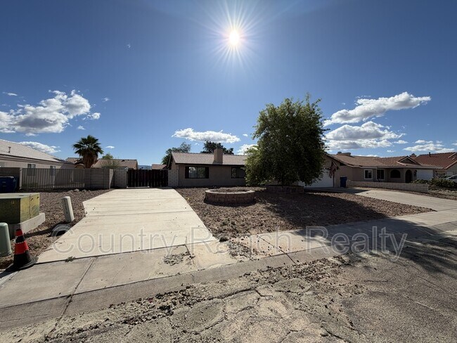 5718 Sunrise Dr in Fort Mohave, AZ - Building Photo - Building Photo