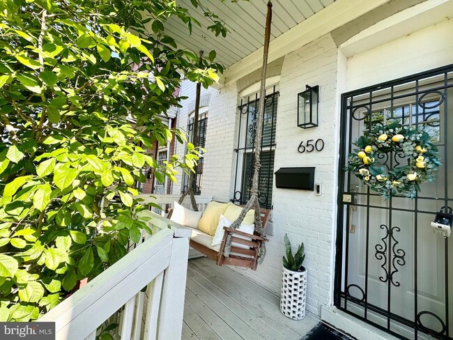 property at 650 Hobart Pl NW