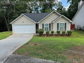 6786 Derby Ave in Fairburn, GA - Building Photo
