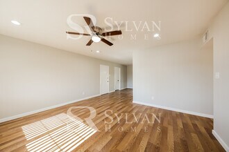 2020 W Pershing Ave in Phoenix, AZ - Building Photo - Building Photo