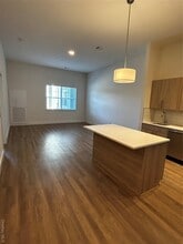 4180 Sunrise Hwy in Oakdale, NY - Building Photo - Building Photo