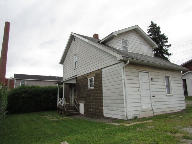 property at 820 Grant St