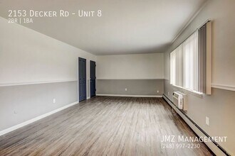 2153 Decker Rd in Walled Lake, MI - Building Photo - Building Photo