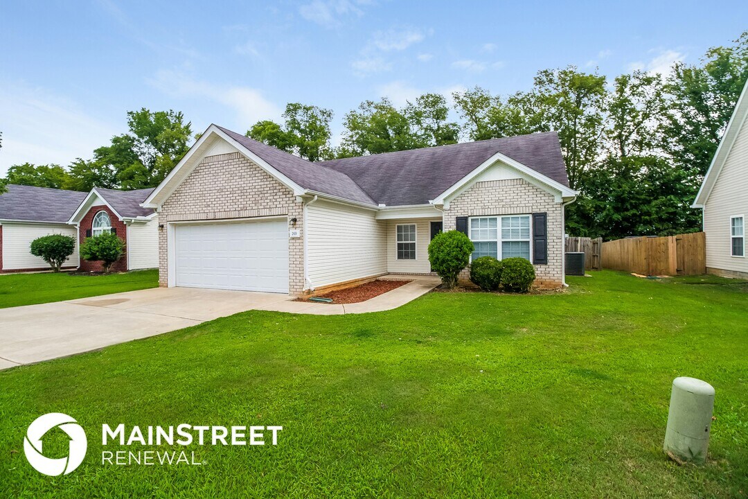 269 Neal Ave in Smyrna, TN - Building Photo