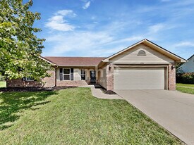 7576 Gold Coin Dr in Avon, IN - Building Photo