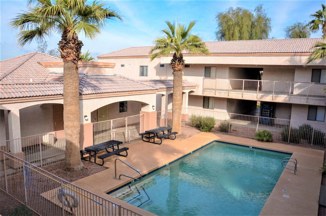 Paradise Palms I in Phoenix, AZ - Building Photo