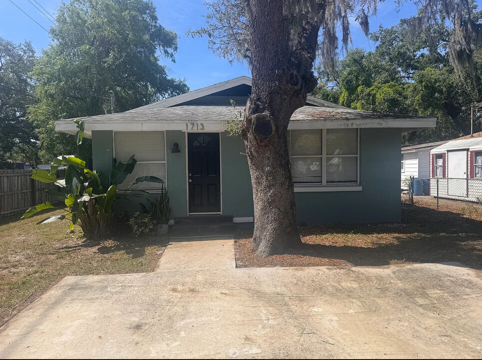 1713 E Chelsea St in Tampa, FL - Building Photo