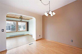 14769 Endicott Way in Apple Valley, MN - Building Photo - Building Photo