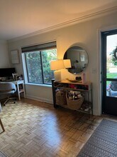 1 Horizon Dr in Norwalk, CT - Building Photo - Building Photo