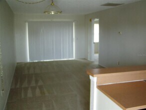 25100 Sandhill Blvd in Punta Gorda, FL - Building Photo - Building Photo