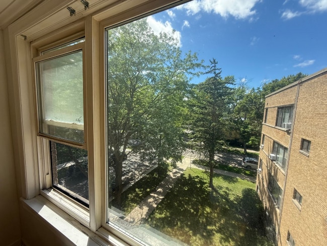 2950 W Arthur Ave in Chicago, IL - Building Photo - Building Photo