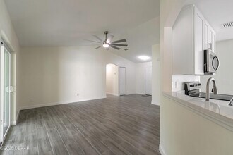 1431 Victory Palm Dr in Edgewater, FL - Building Photo - Building Photo