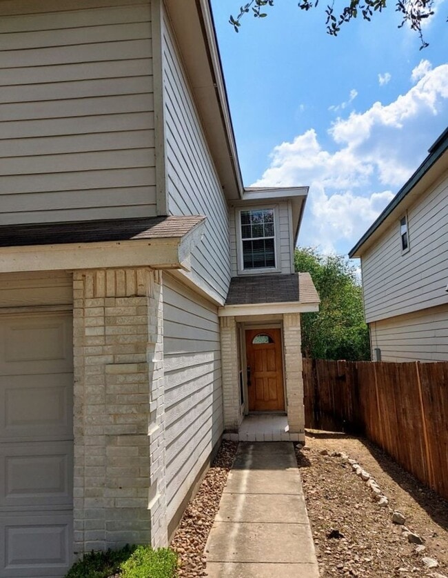 22 Sunflower Run in San Antonio, TX - Building Photo - Building Photo