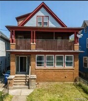 1348 Pierce Ave in Niagara Falls, NY - Building Photo