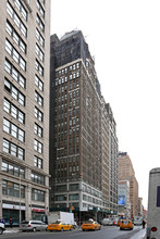 315 7th Avenue in New York, NY - Foto de edificio - Building Photo