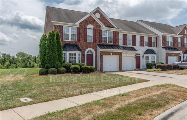 property at 4098 Holly Villa Cir