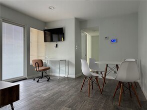 621 N 11th St in Las Vegas, NV - Building Photo - Building Photo