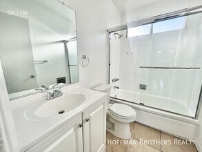 5226 Lexington Ave, Unit 15 in Los Angeles, CA - Building Photo - Building Photo