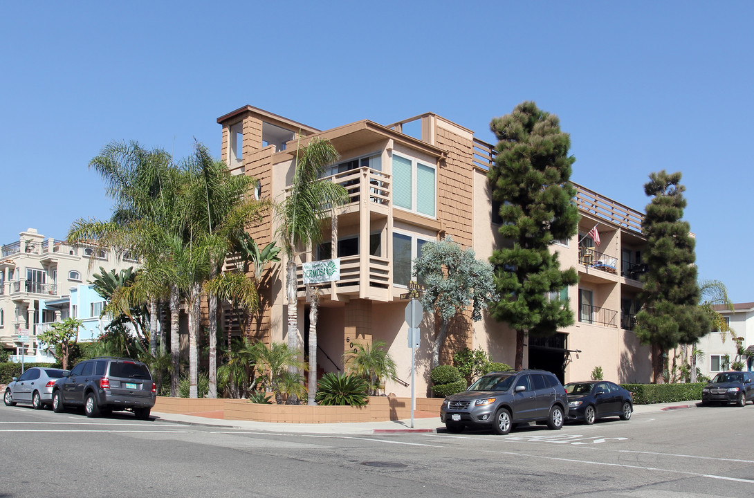 600 Monterey Blvd in Hermosa Beach, CA - Building Photo