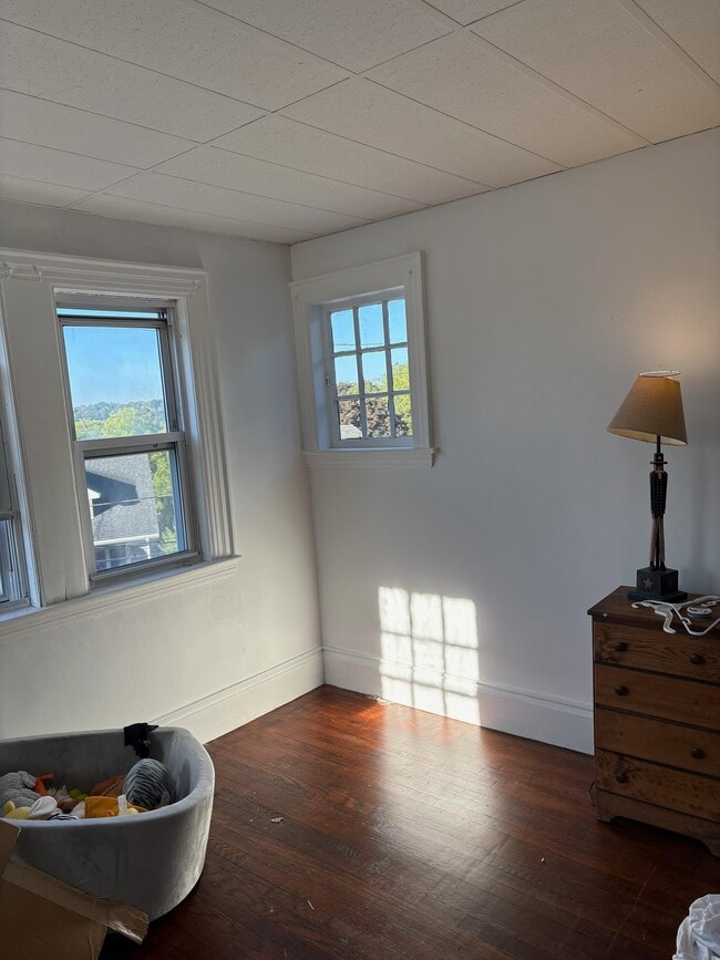 26 South Crescent Circuit, Unit 2 in Boston, MA - Building Photo - Building Photo