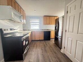 43 May St, Unit 2 in Cambridge, MA - Foto de edificio - Building Photo