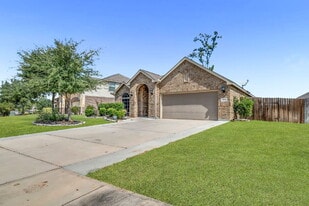 18739 Laurel Hills Dr in New Caney, TX - Building Photo