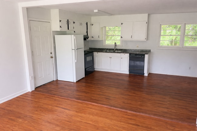 683 Rothell Rd in Toccoa, GA - Building Photo - Building Photo