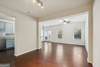 186 Granite Way in Newnan, GA - Building Photo - Building Photo