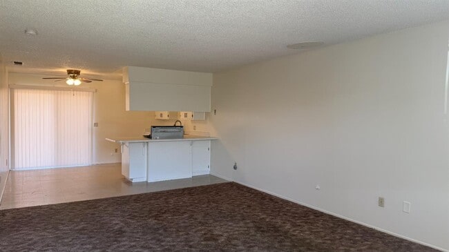 property at 1444 N Lemoore Ave