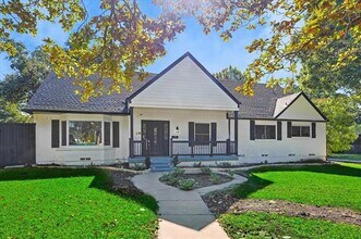 3608 Courtdale Dr in Farmers Branch, TX - Building Photo - Building Photo